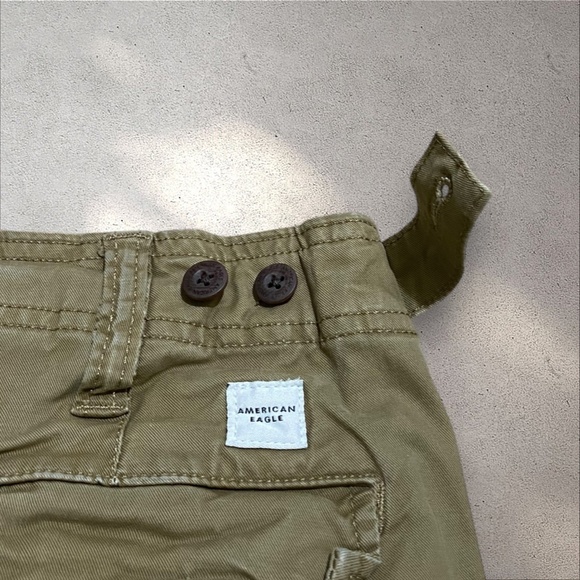 American Eagle Outfitters High Rise Brown Khaki Relaxed Fit Cargo Pants - Picture 5 of 8
